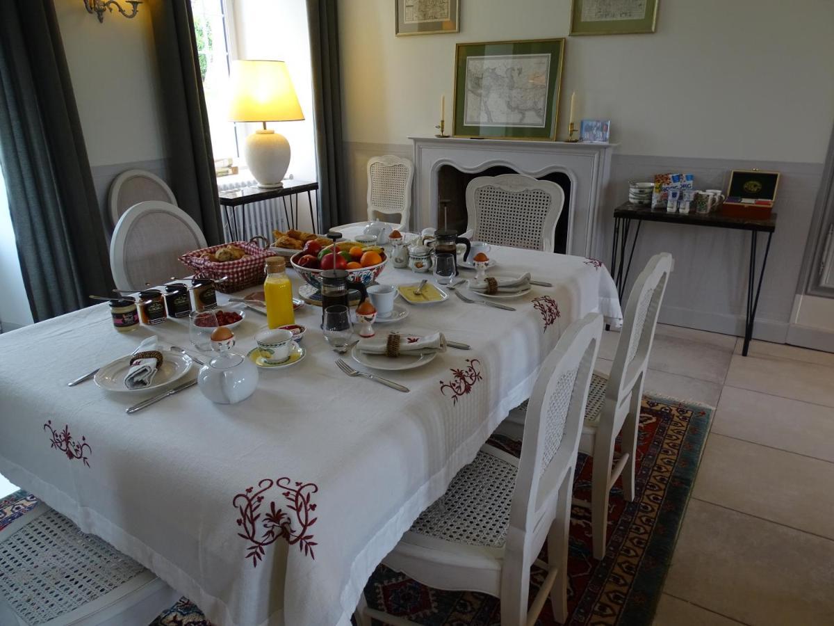 Manoir Saint Martin Bed & Breakfast Percy  ภายนอก รูปภาพ